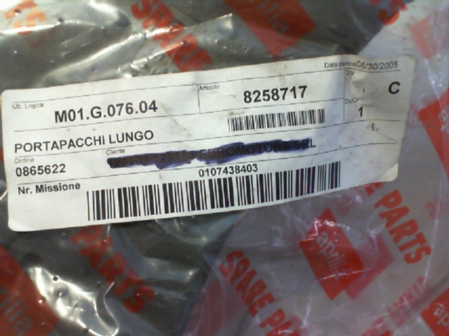 PORTAPACCHI LUNGO SCARABEO APRILIA 4T 50-100 AP8179859 ex AP8258717 - immagine 2