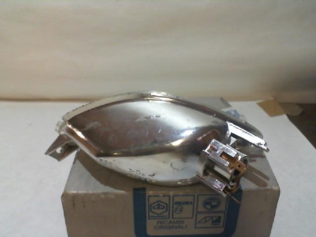 INDICATORE FRECCIA ANTERIORE .SX. B X9 PIAGGIO 582867 - immagine 3
