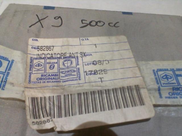 INDICATORE FRECCIA ANTERIORE .SX. B X9 PIAGGIO 582867 - immagine 4