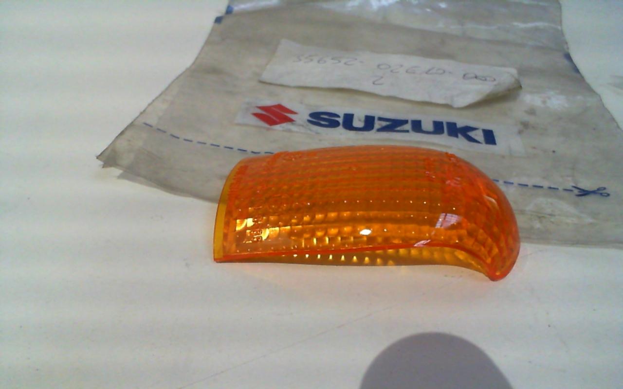 LENTE FRECCIA SUZUKI 50 AY Katana 97-06 35652-02E00-000
