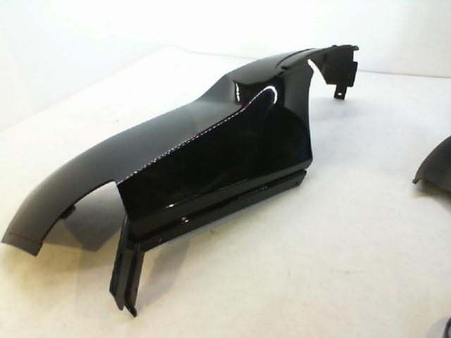 SCUDO ANTERIORE DX SCARABEO APRILIA JC483119200006B - immagine 4