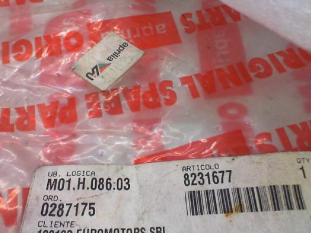 COFANO ANTERIORE GULLIVER APRILIA AP8231677 - immagine 5