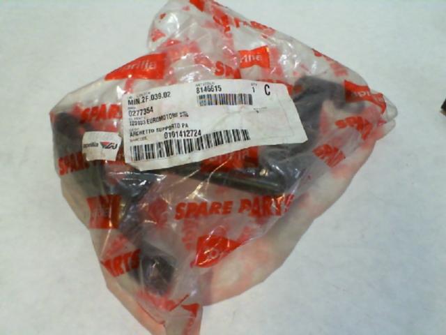 ARCHETTO SUPPORTO PARAMANI SCARABEO APRILIA AP8146615 - immagine 5