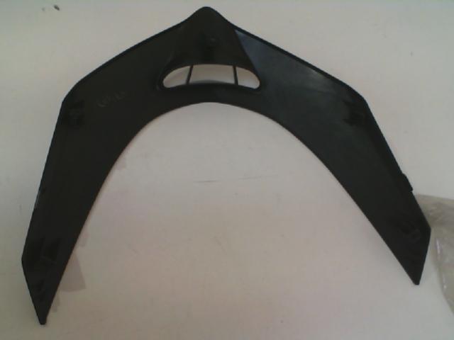 COPERCHIO ANTERIORE NERO BURGMAN SUZUKI 48131-14G00-Y7L - immagine 2