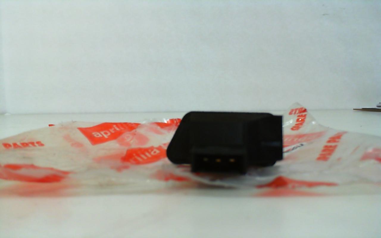 INTERRUTTORE INDICATORE DIREZIONE APRILIA SR LEONARDO ATLANTIC AMICO AP8212767 - immagine 2