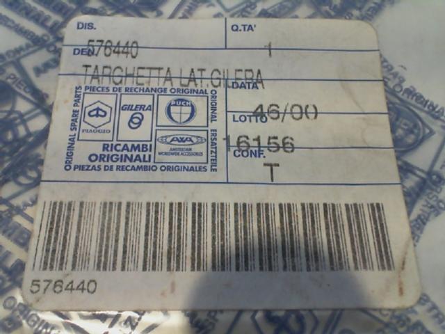TARGHETTA LATERALE DNA GILERA 576440 - immagine 3