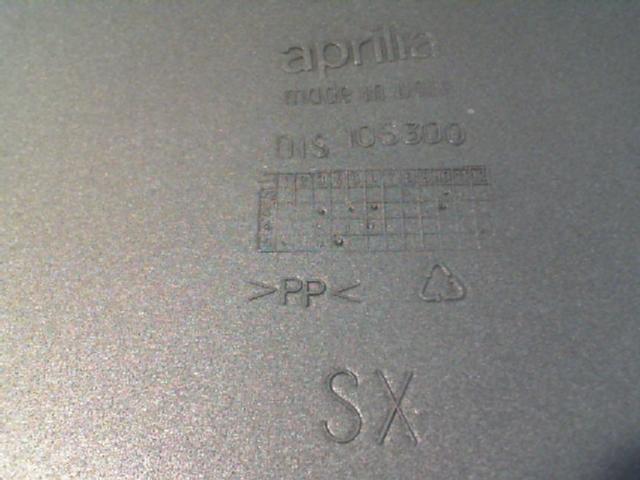 FIANCATINA SOTTOSEL.SX V.GR. SCARABEO 500 APRILIA AP8168565 - immagine 4