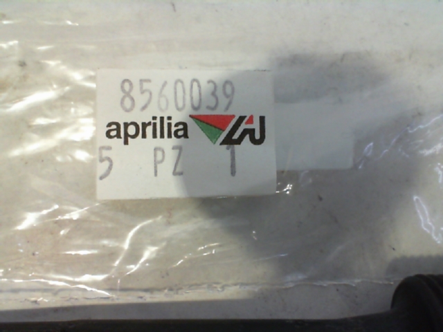 TAPPO OLIO ATLANTIC GP MP3 APRILIA AP8560039 PIAGGIO 874707 - immagine 4