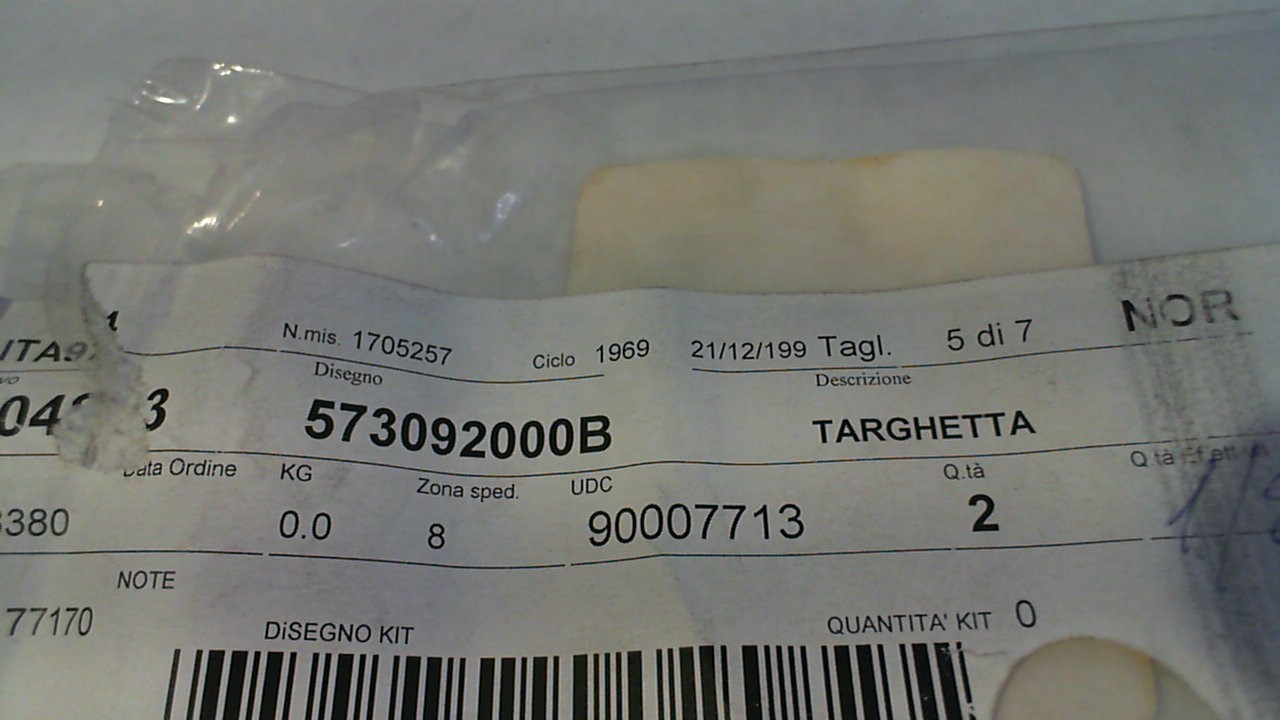 TARGHETTA BIANCA PIAGGIO SCUDO ANT. 573092000B - immagine 3