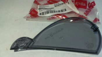 VETRO INDICATORE DIR GULLIVER APRILIA AP8212788