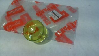 COPPETTA GIALLA FRECCIA SCARABEO APRILIA AP8224439