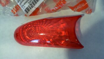 VETRO INDICATORE DIR POST SX SCARABEO APRILIA AP8224436