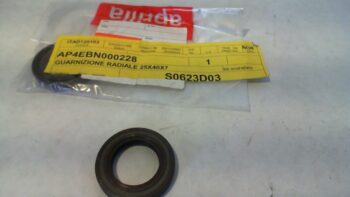 GUARNIZIONE RADIALE 25X40X7 SCARABEO APRILIA AP4EBN000228