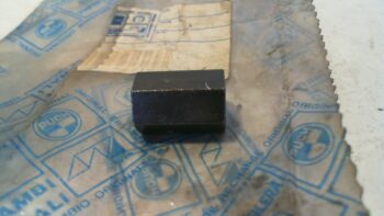BULLONE DISTANZIALE PIAGGIO 271888