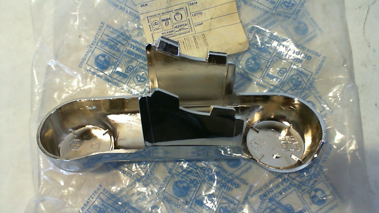 COPRIBRACCIO SOSP. ANTERIORE VESPA PIAGGIO 561433 - immagine 2