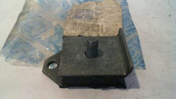 SUPPORTO MOTORE ELASTICO APE PIAGGIO 127350