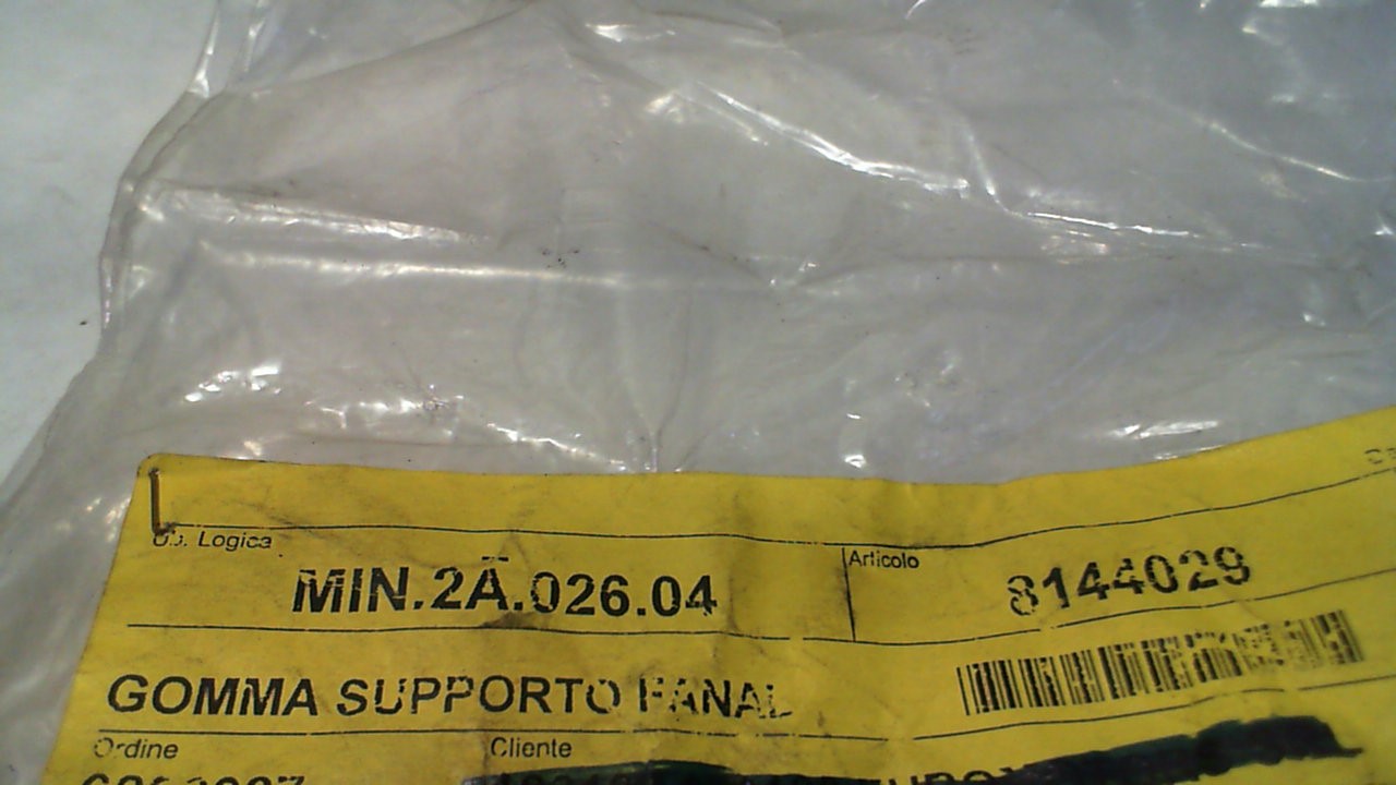 GOMMA SUPPORTO FANALE MOTO APRILIA AP8144029 - immagine 3