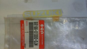 AUTOADESIVIO COFANETTO GS SUZUKI 68166-01D00-0JW
