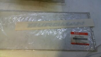 EMBLEMA BURGMAN SUZUKI 68131-10G10-000