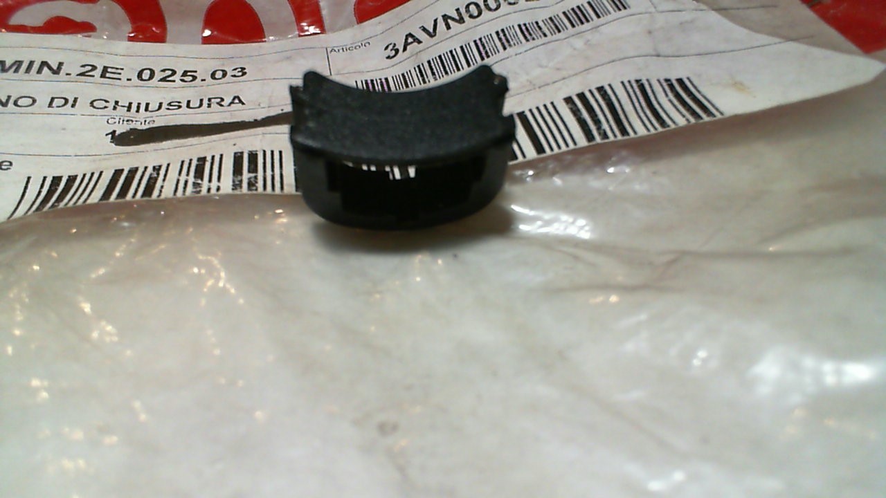 GOMMINO DI CHIUSURA INIEZIONE SR 50 APRILIA AP3AVN000245