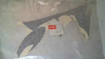 DECALCO LEONE SEMISCUDO ANT. SR APRILIA AP8277542