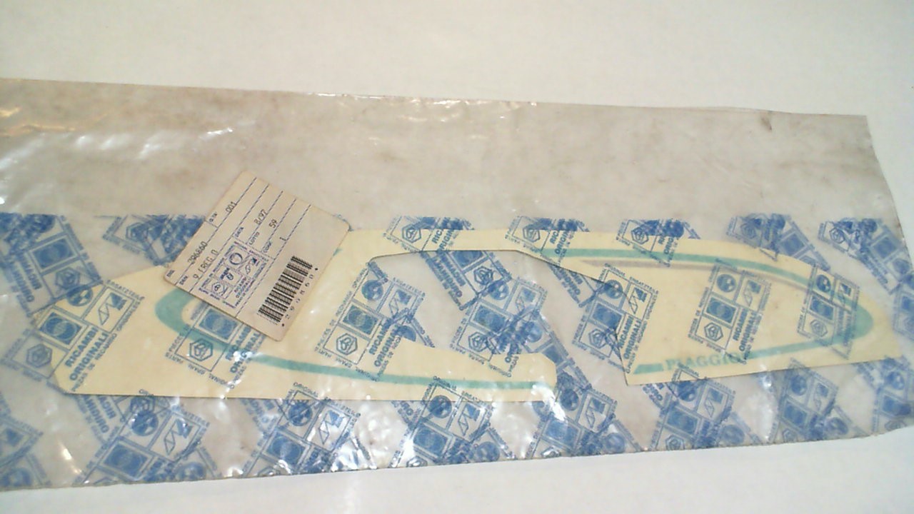 FREGIO LATERALE DX ZIP PIAGGIO 296860