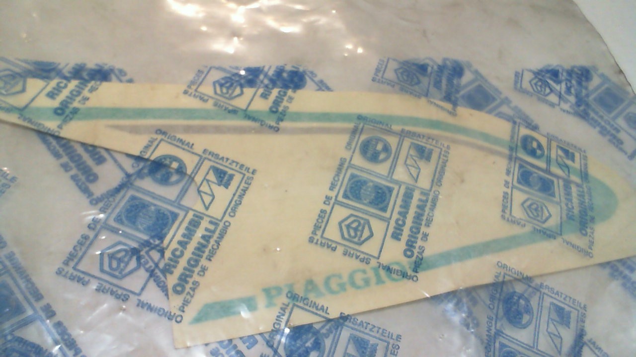 FREGIO LATERALE DX ZIP PIAGGIO 296860 - immagine 4