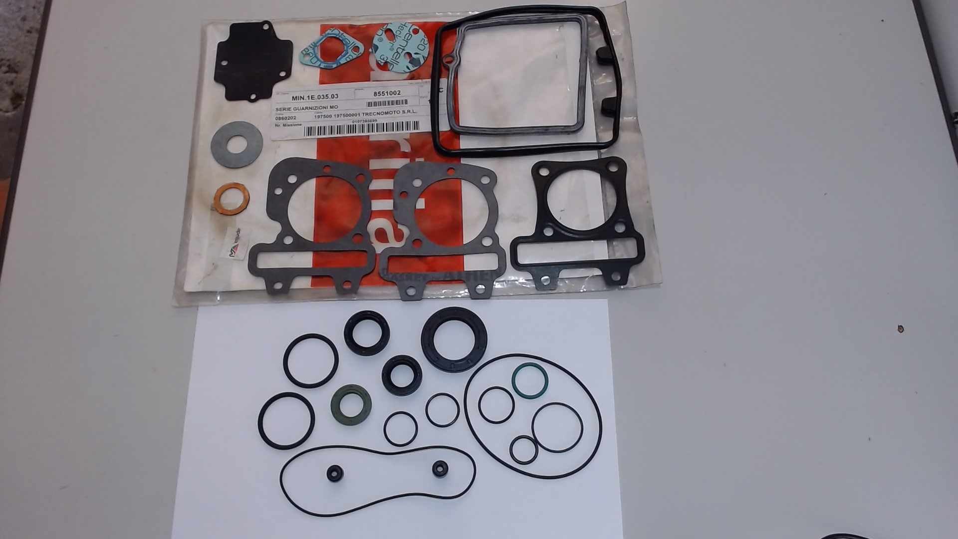 SERIE GUARNIZIONI MOTORE MOJITO APRILIA AP8551002