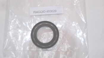 PARAOLIO POMPA OLIO ANELLO 32*50*6 PIAGGIO 493020