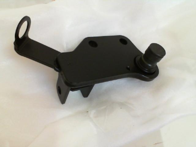 SUPPORTO POGGIAPIEDE DX GUIDA SUZUKI DL 650 - immagine 3
