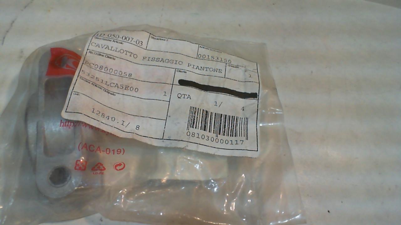 CAVALLOTTO FISSAGGIO PIANTONE KYMCO MAXXER MXU 00153450 - immagine 3
