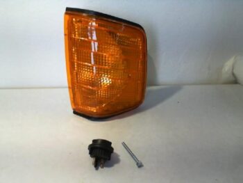 FRECCIA ANT DX. MERCEDES-BENZ 190 W 201 ARANCIONE