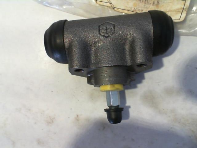 CILINDRETTO FRENO COMPLETO PIAGGIO 2457652 - immagine 7