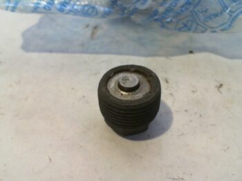 TAPPO MAGNETICO OLIO CAMBIO PIAGGIO 235218