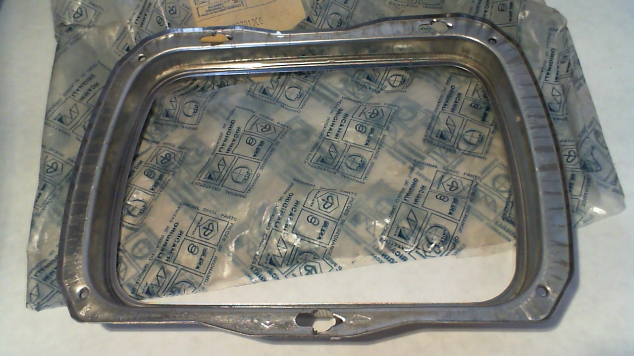 Cornice Faro Anteriore PIAGGIO PORTER diesel 1200 - 1400 cc anno 1995 - 2000 811187Z01000 - immagine 3