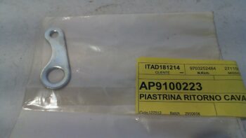 PIASTRA AGGANCIO MOLA CAVALLETTO APRILA AP8121876