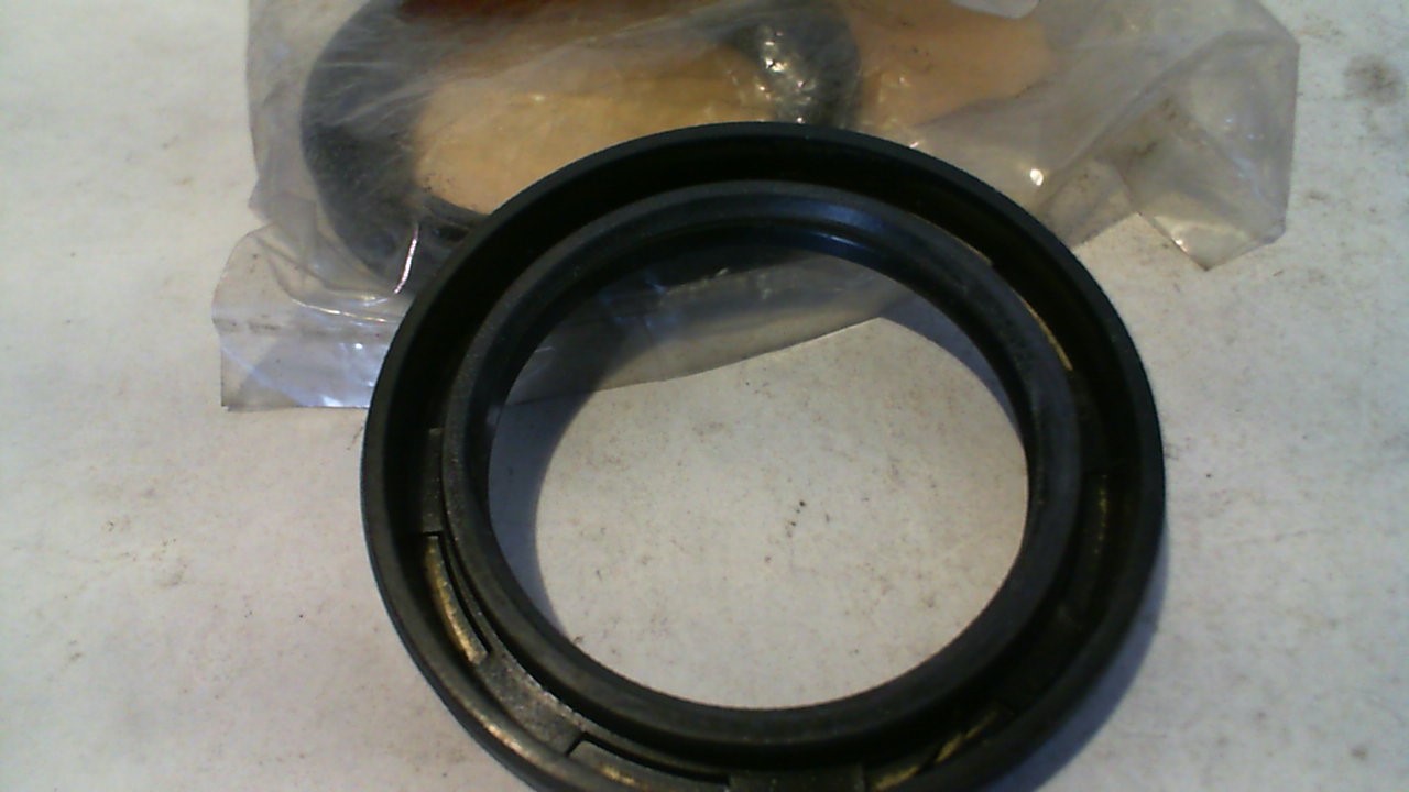 PARAOLIO 38*52*7 BURGMAN SUZUKI 09283-38019 - immagine 4