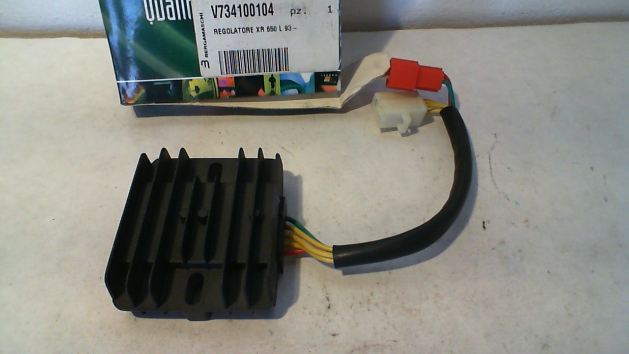 REGOLATORE DI TENSIONE PER HONDA XR 650 BERGAMASCHI v734100104