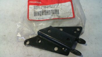 PIASTRA POGGIA PEDANA SH HONDA 50713-KPR-900
