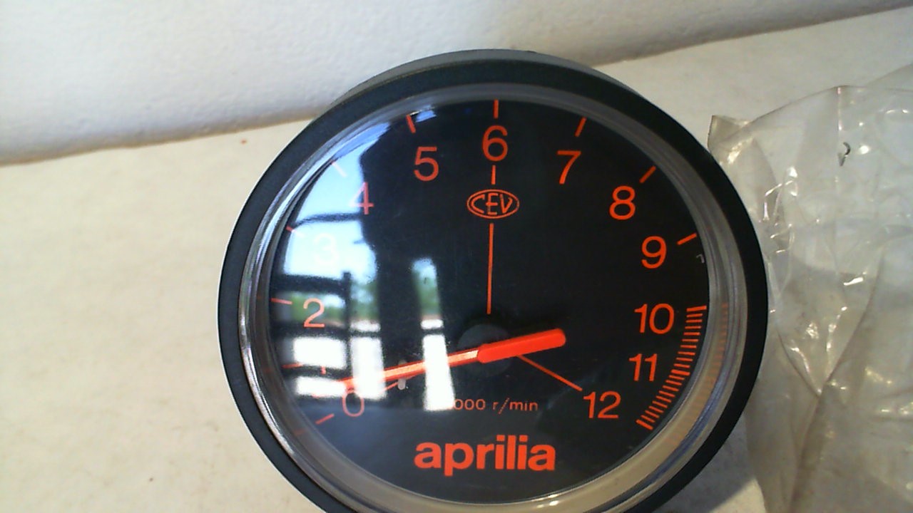 OSCULATI Contagiri Per Nautica 0-3000 RPM - Nero, Misuratore Elettromeccanico