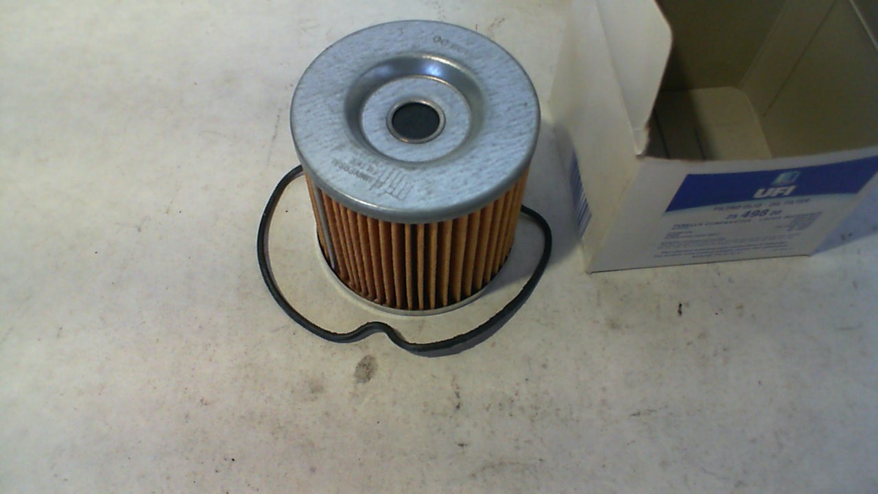 FILTRO OLIO SUZUKI GS - GSX UFI 25 498 000 - immagine 2