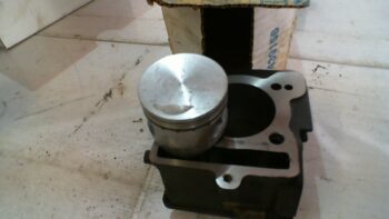CILINDRO GRUPPO TERMICO 57 VESPA SFERA HEXAGON LIBERTY PIAGGIO 8271155