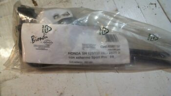attacchi parabrezza honda sh 125/150 biondi 8500752
