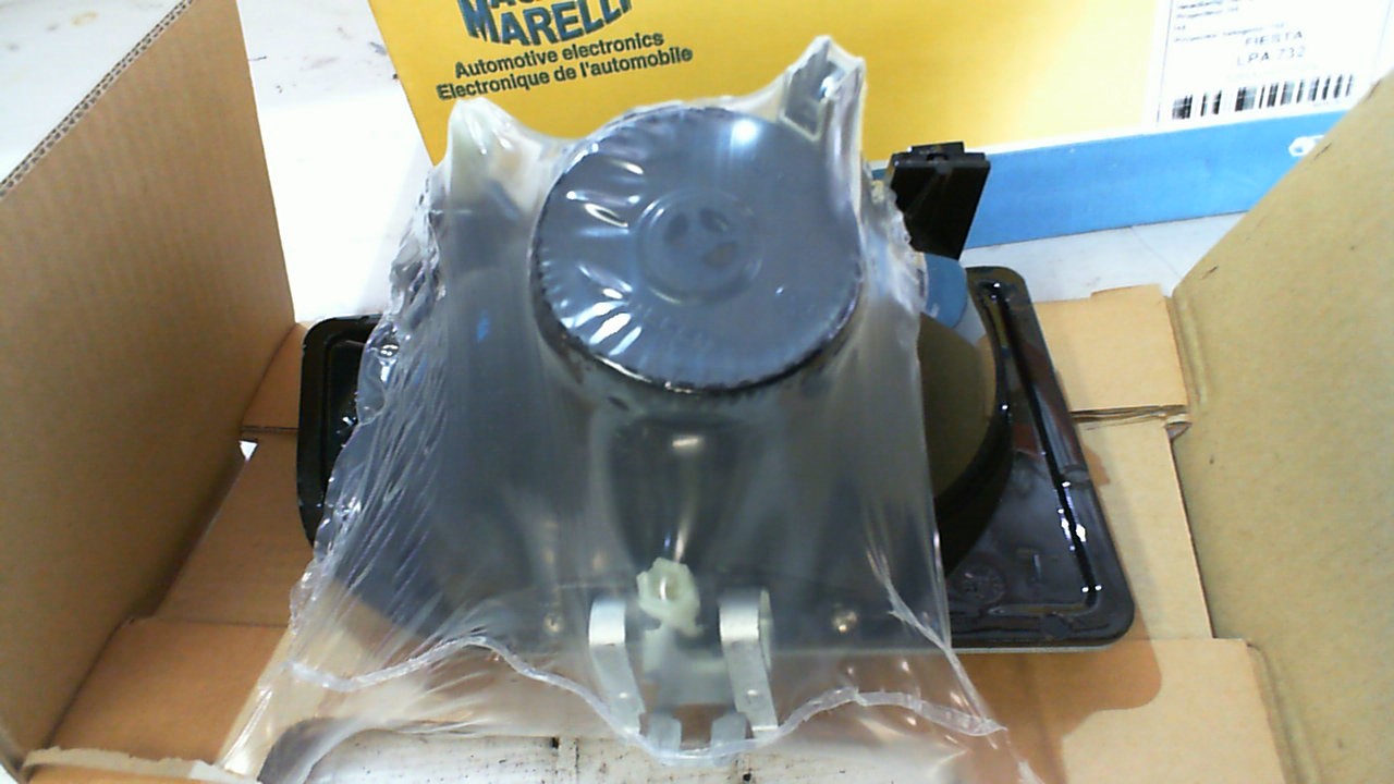 FARO FANALE ANTERIORE SINISTRO FORD FIESTA DAL 1989 MAGNETI MARELLI LPA732 - immagine 3