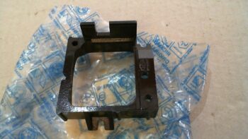 SUPPORTO MODULO SPINTEROGENO POKER PIAGGIO 498326