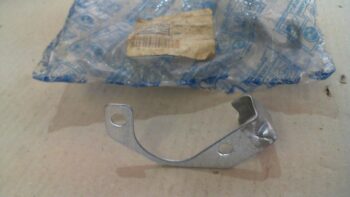 STAFFA SUPP. TUBO FRENO VESPA ET2 ET4 PIAGGIO 563872