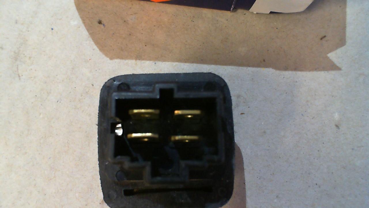 RELE' AVVIAMENTO 12V 20 A CT50 VARIE APPLICAZIONI - immagine 2