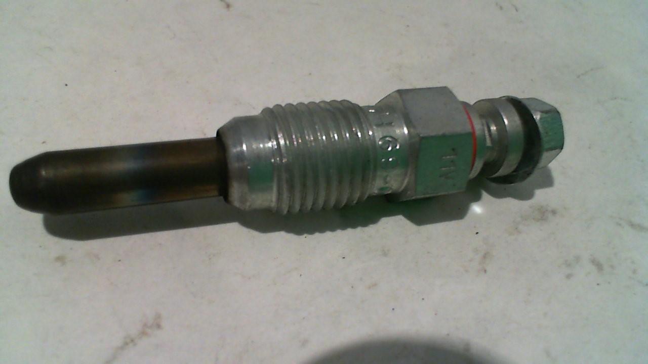 CANDELA AD INCANDESCENZA CHAMPION CH69
