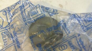 SCODELLINO DI PROTEZIONE K5 VALVOLE VESPA ET2 PIAGGIO 482789