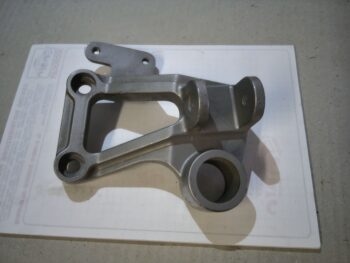 SUPPORTO PEDANA GPZ 600 KAWASAKI 35011-1242